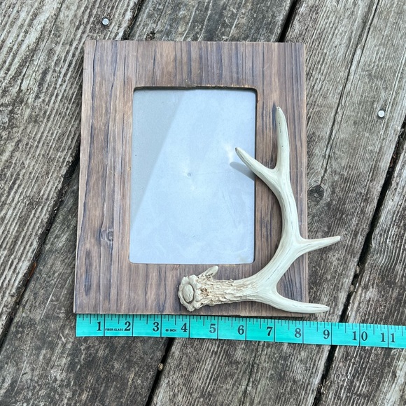 5x7 Wood Picture Frame with Faux Deer Antler - Picture 8 of 11